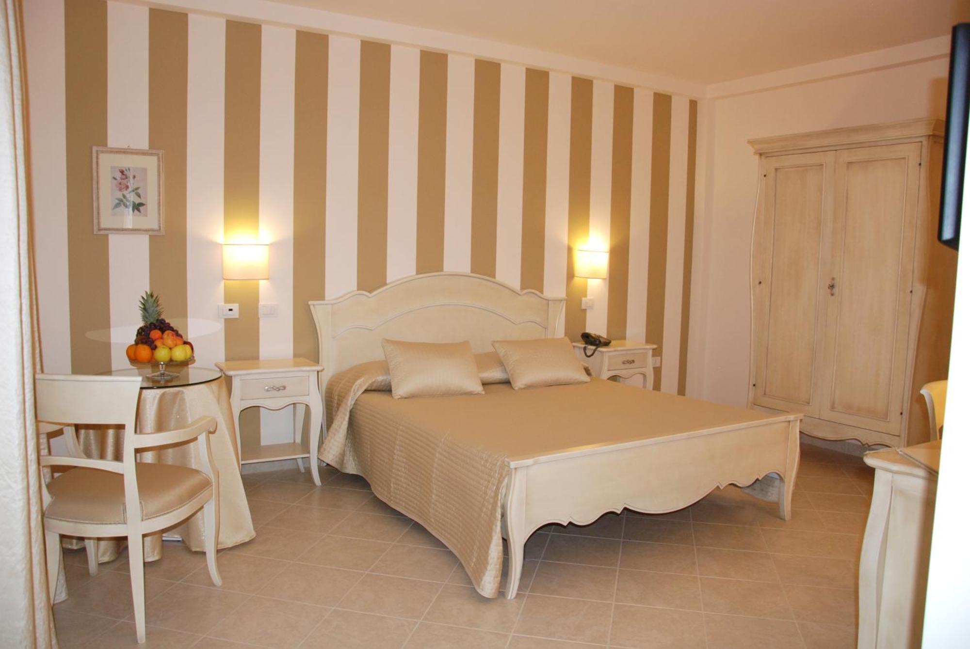 Alcantara Resort Di Charme Adults Only Gaggi Exterior photo