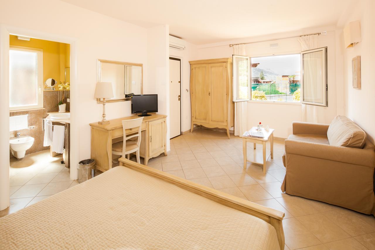 Alcantara Resort Di Charme Adults Only Gaggi Exterior photo